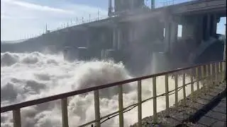 Шок контент! Костанай. Паводок. Сброс воды в Каратомарском водохранилище.