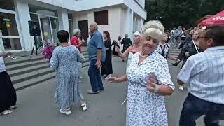 1.09.24г..."Если в Сердце живёт Любовь"... 💕... звучит на танцполе в Гомеле...