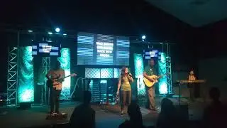 This is Amazing Grace"Megan, leading the youth band"!!🎤"!!