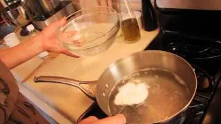 How to Poach an Egg - Simple in Sixty