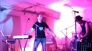 Cumpa Tomas - Disappear (live)