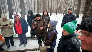 Новогодняя встреча туристов турклуба "УРАЛМАШ", на точке, у костра. 2 января 2023 года.