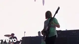 Kasabian - I.D. (live in leicester)