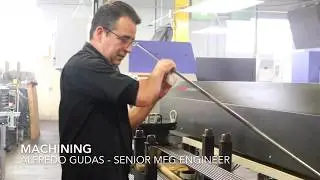 The process of manufacturing threaded precision parts with hexagon broach.
