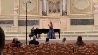 Анна Кучерявая