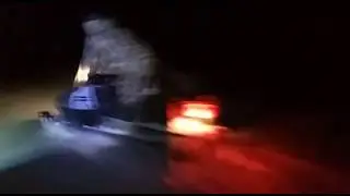 Мотобуксировщик "БТС" против снегохода по прямой!)