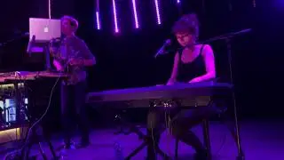 Kwiat Jabłoni - Kto mi powie jak live @Królestwo 07.10