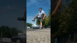 Игрушечная машинка