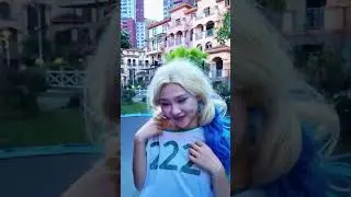 Harley Quinn was caught by squid