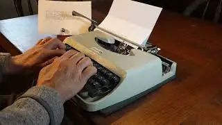 1966 Underwood 18 ultraportable typewriter at work