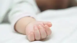 Cilën lutje duhet ti bëjmë fëmijës kur të lindi?
