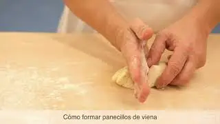 Cómo formar panecillos de viena