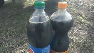 What oil should be poured into the transmission of a T-25 tractor?