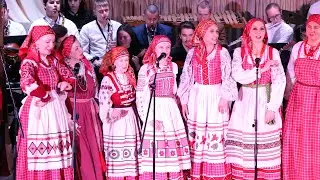 "Вдоль по улице широкой"