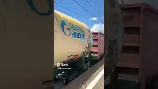 Электровоз 2ЭС6-1336 «Синара» пролетает мимо #поезда #ржд