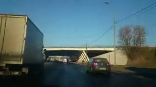 Чудом не сбил пешехода-идиота и сам чуть не улетел...