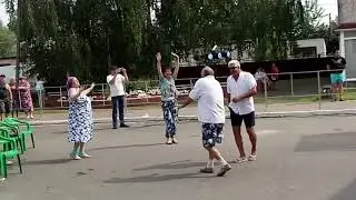 Иван Лескин и Ольга Кулистова - Попурри песен Юрия Антонова