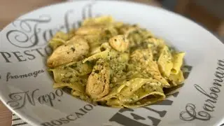 Pâtes sauce crémeuse au pesto maison et poulet