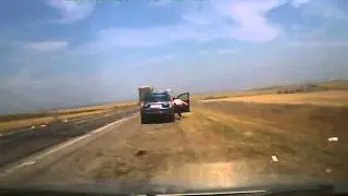 Авария на обводной трассе под Сызранью 23 08 2014 г  1