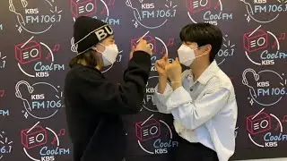 [스트레이 키즈 / 현진, 승민] 벌칙은 마주보고 애교하기입니다만