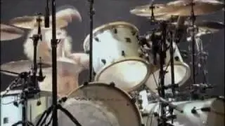 Whitesnake - Crying In The Rain includes Tommy Aldrigde Drum Solo (Live London 2004 HD)