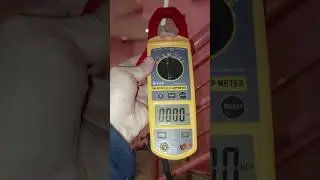 Clamp Meter with NCV Voltage Detector live cable  