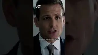 Harvey jogando poker