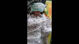 Шайтан смеется и не хочет выходить.
