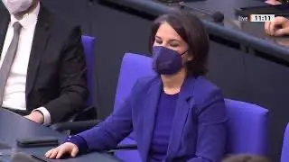 BUNDESTAG LIVE Sondersitzung zum russischen Angriffskrieg in der Ukraine   AfD Fraktion