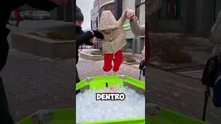 ¿Por qué estos tipos ponen a los niños en la bañera con globos? hechos no contados