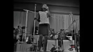 1968 - Vi Redd (vcl + alto sax) - Everyday; Wee Baby Blues; Stormy Monday (Live video)