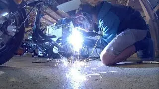 MOTORIZED DRIFT TRIKE BUILD FROM AN OLD MOPED!!! pt.4