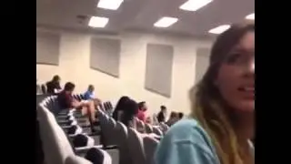 Yalandan Hapşurmak Vine'ı