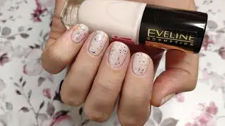 Нежный дизайн ногтей с блестками! Молочный лак от Eveline!