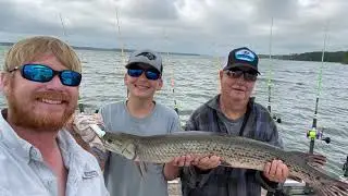 Trophy Gar while Catfishing Kerr Lake