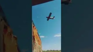 от такой работы самолёты над головой летают)))