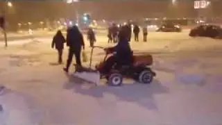 SNOW DAY - GRTALICA I SNEŽNI DAN U BEOGRADU
