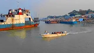 ফরিদ পুর ফেরী চলাচল গাড়ি পদ্মা নদীতে