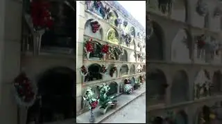 جولة في مقبرة اسبانية