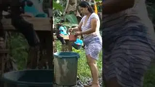tante gemuk mandi