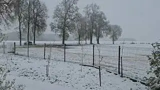 April 22, 2024 snowing