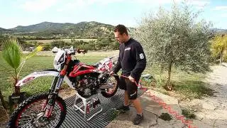 MOTO ENDURO - Entretien de base par Maxime préparateur d'Antoine MEO