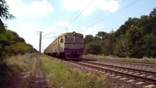 Электропоезд ЭР2 на перегоне Межевая-Удачная