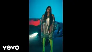 Paloma Mami - Fingías (Vertical Video)