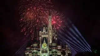 Minnie's Wonderful Christmastime Fireworks (WDW) 2021