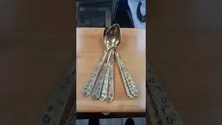 СССР СЕРЕБРЯНЫЕ С ПОЗОЛОТОЙ И ГЛАЗУРЬЮ ЛОЖКИ . 875 ПРОБА . БАРАХОЛКА В ИЗРАИЛЕ .