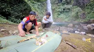 Beware of drooling.. Processed eels caught in nature..