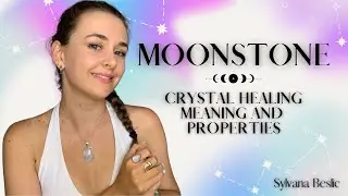 RAINBOW MOONSTONE 🌙 Crystal Healing Meaning (Zodiac signs, Chakras…)