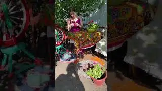 Я сорву ромашки, ты сплети венок…