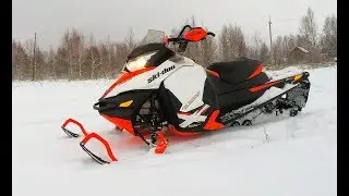 Катаем на снегоходе BRP Renegade по лесу и полю